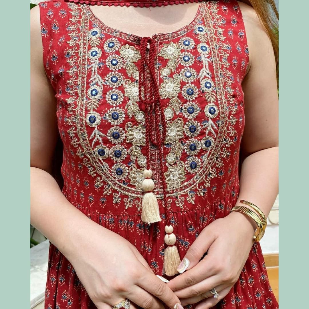 PROCION PRINT RAYON  SLEEVELESS KURTI WITH SHARARA AND DUPATT
