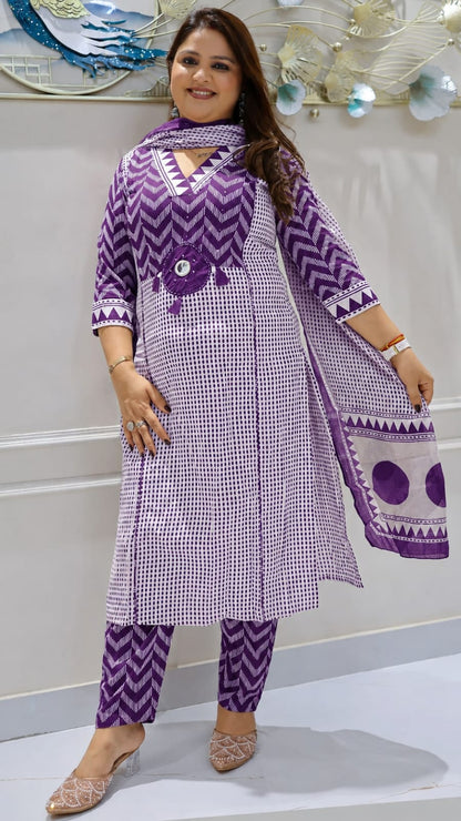 Pure fine Cotton fabric  Kurti with Pant  Nack &nbsp;and Hand work