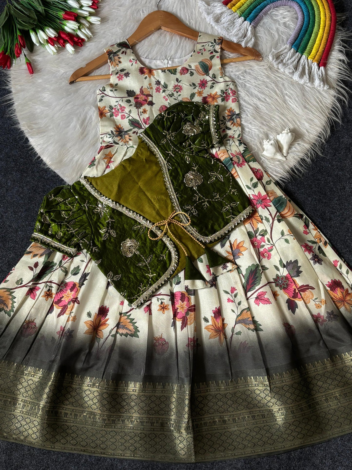 LITTLE KIDS LEHNGA CHOLI   SPECIAL HIT DESIGN