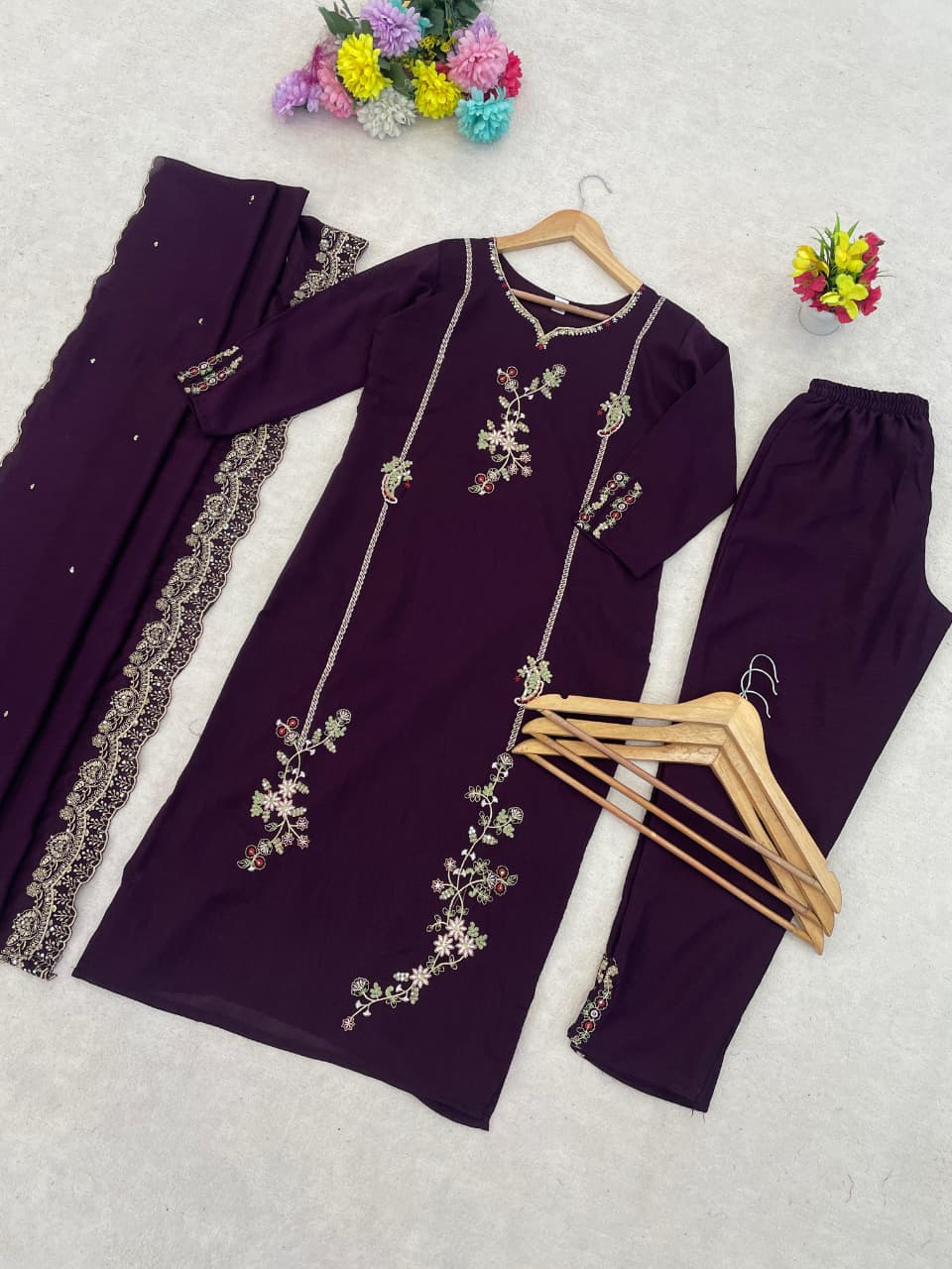 Kurta Pant set Vichhitra Silk With Embroidery Work.